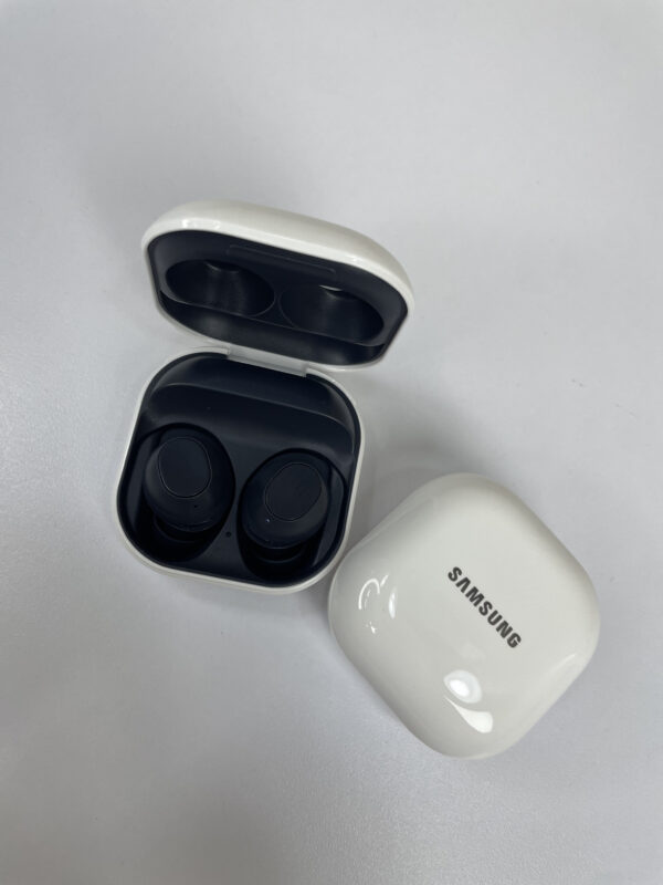 Audifonos Samsung Galaxy Buds - Image 3